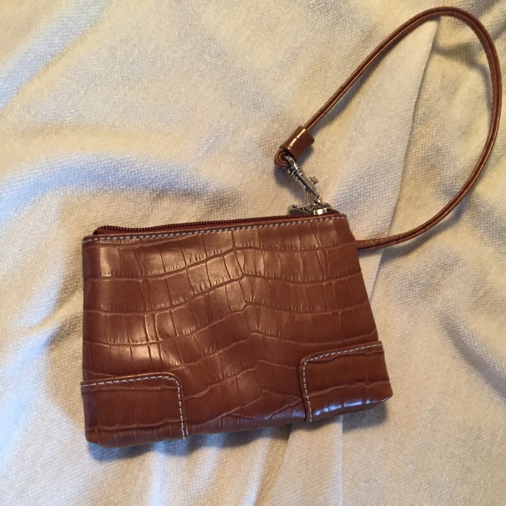 Liz Claiborne Wristlet